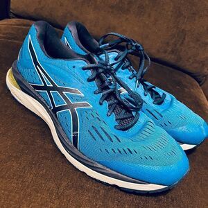 Excellent Mens ASICS GEL CUMULUS 20 Blue Black 12.5 US 47 EUR 11.5 UK